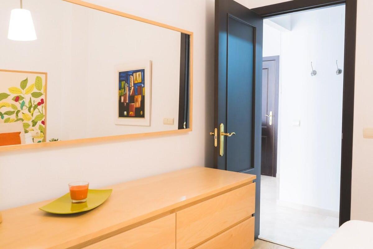 Centrico Apartamento En Calle Carreteria - Малага Екстериор снимка